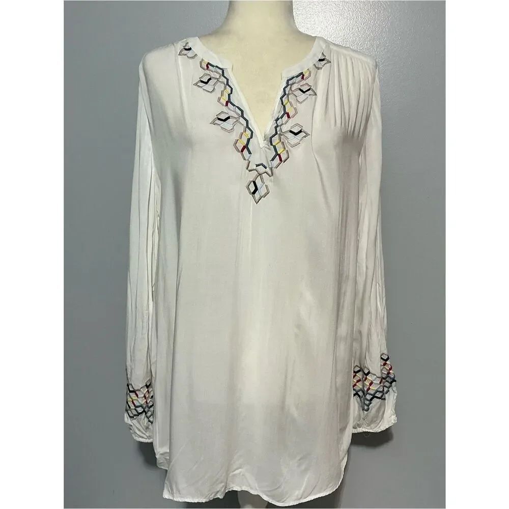 LOFT outlet White Sheer Pleated embroidered Blouse size L